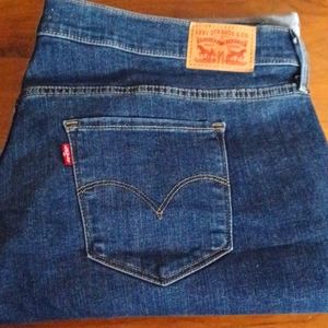 Levi's stretchy capris